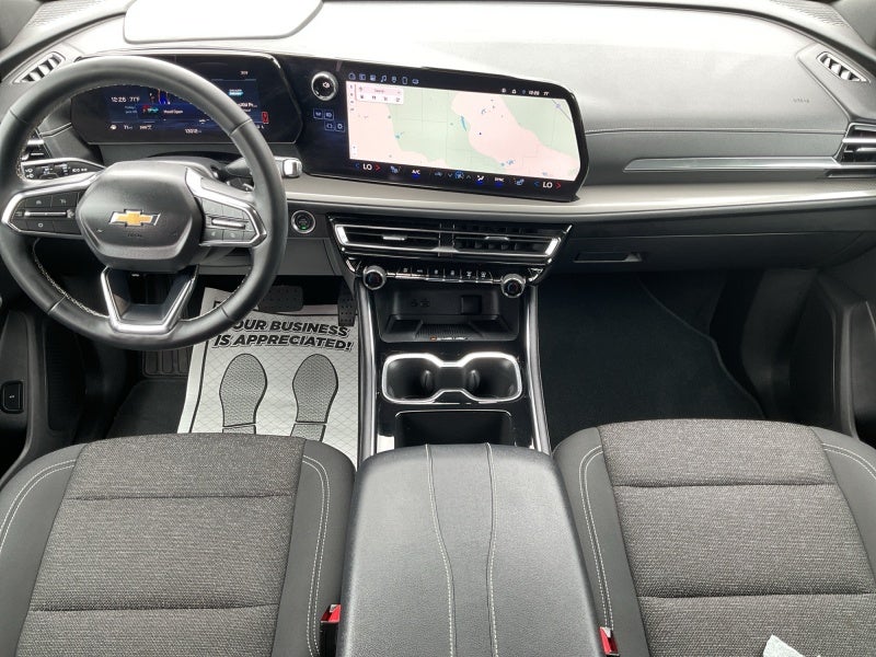 2025 Chevrolet Traverse AWD LT