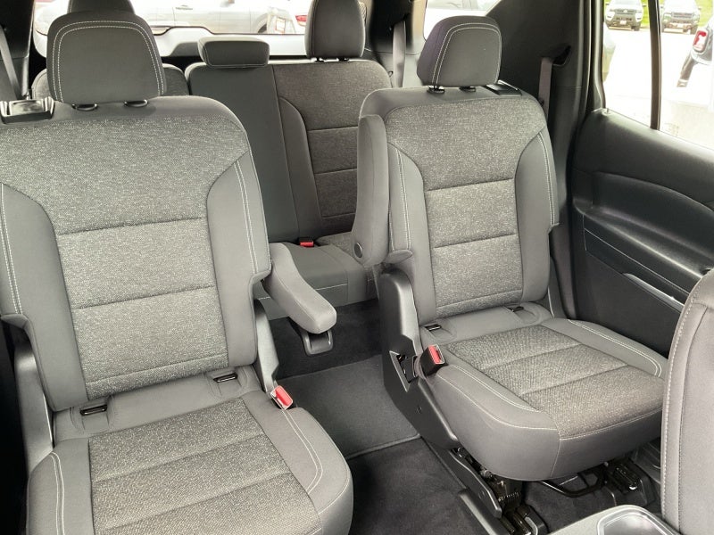 2025 Chevrolet Traverse AWD LT