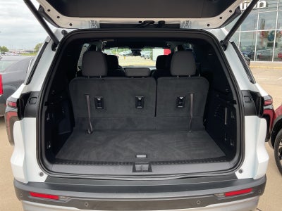 2025 Chevrolet Traverse AWD LT