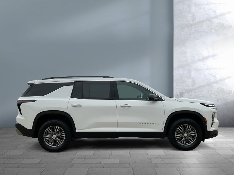 2025 Chevrolet Traverse AWD LT