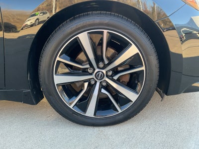 2023 Nissan Maxima SL