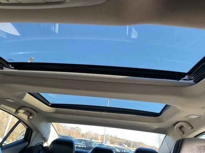 2023 Nissan Maxima SL