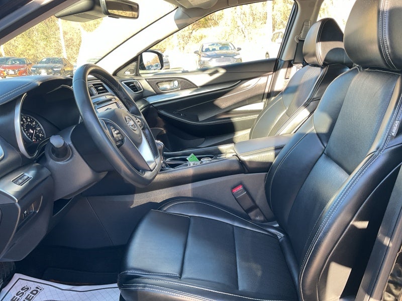 2023 Nissan Maxima SL