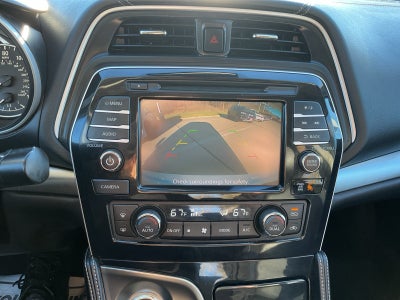 2023 Nissan Maxima SL