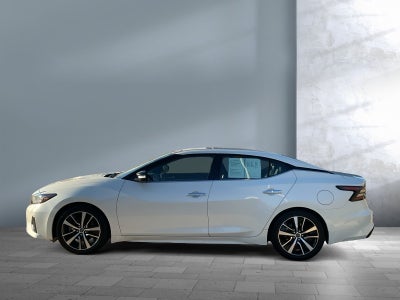 2023 Nissan Maxima SL