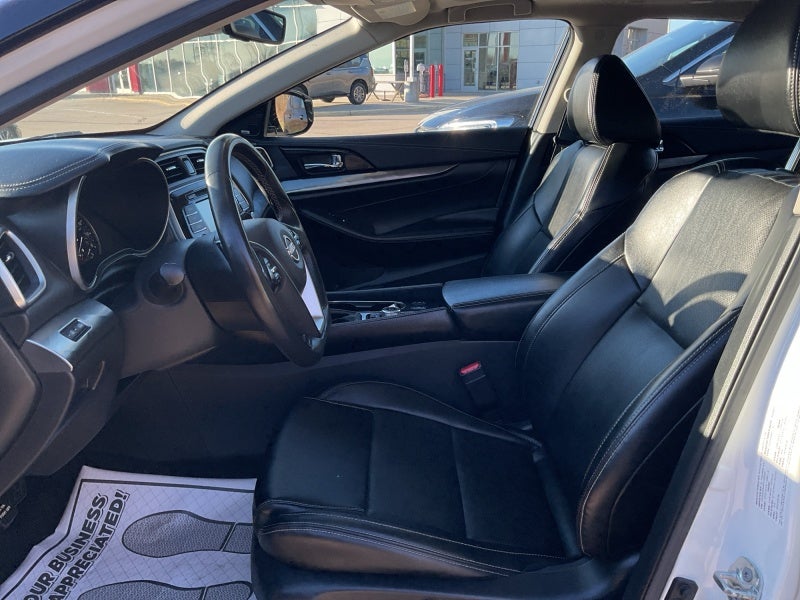 2023 Nissan Maxima SL