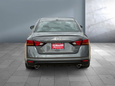 2025 Nissan Altima SR