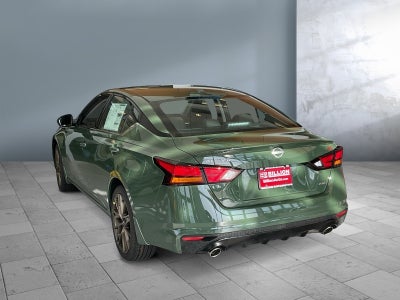 2025 Nissan Altima SR