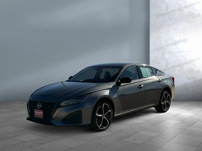 2025 Nissan Altima SR