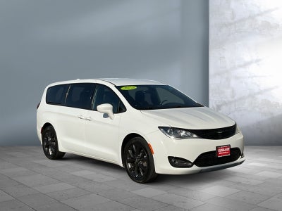 2019 Chrysler Pacifica Touring Plus