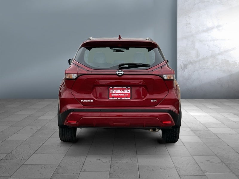 2024 Nissan Kicks SR
