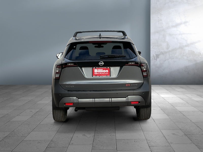 2026 Nissan Kicks SR