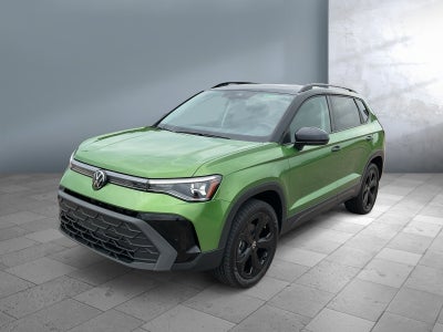 2025 Volkswagen Taos SE Black