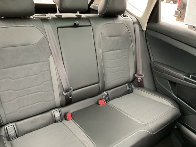 2025 Volkswagen Taos SE Black