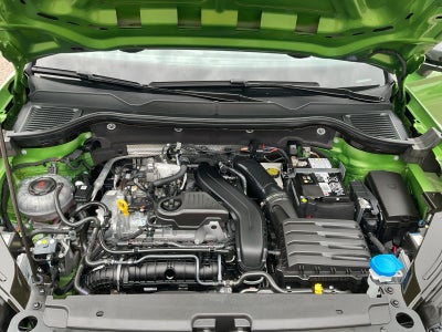 2025 Volkswagen Taos SE Black