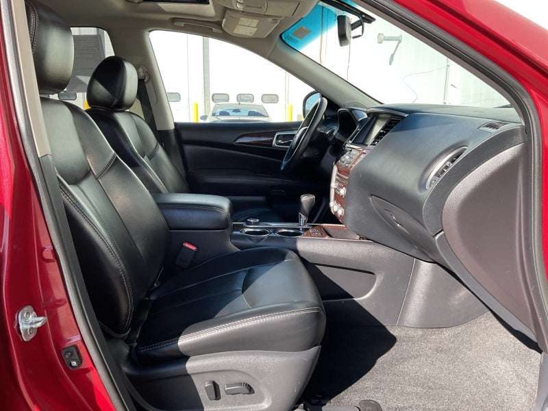 2015 Nissan Pathfinder SL