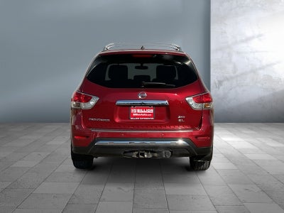 2015 Nissan Pathfinder SL