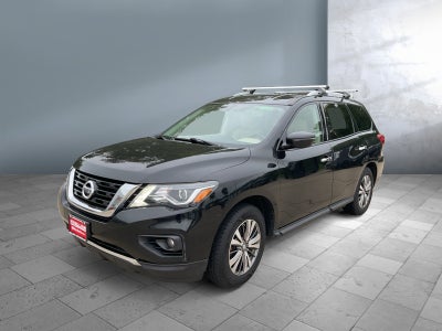 2018 Nissan Pathfinder SV