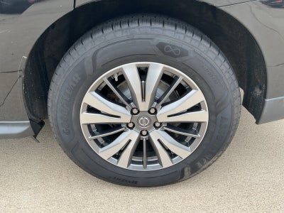 2018 Nissan Pathfinder SV
