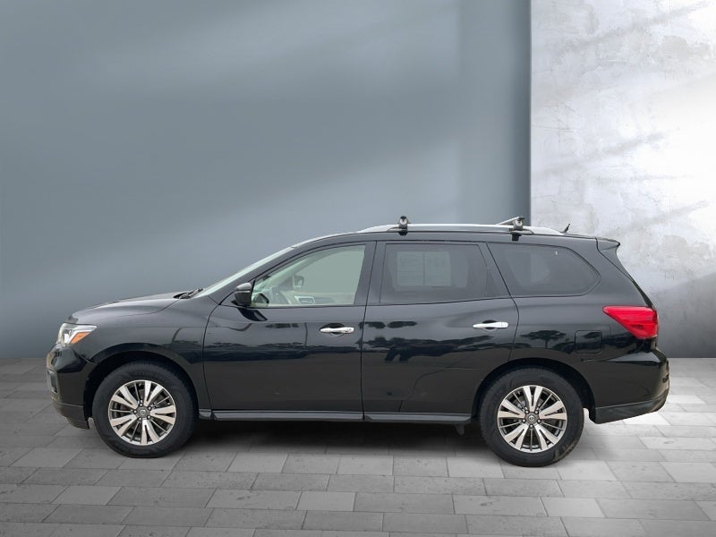 2018 Nissan Pathfinder SV
