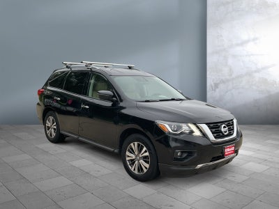 2018 Nissan Pathfinder SV