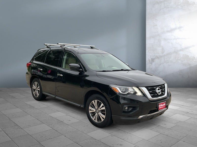 2018 Nissan Pathfinder SV
