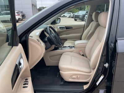 2018 Nissan Pathfinder SV