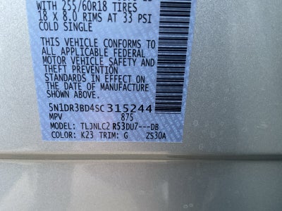 2025 Nissan Pathfinder SV