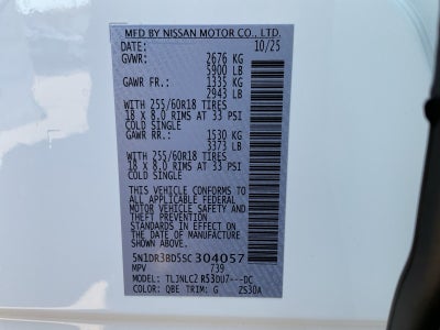 2025 Nissan Pathfinder SV