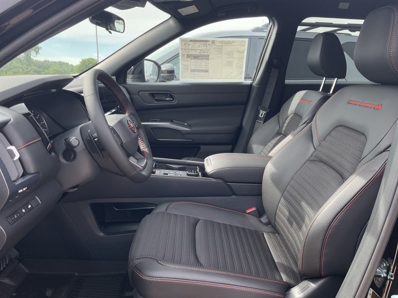 2026 Nissan Pathfinder Rock Creek®