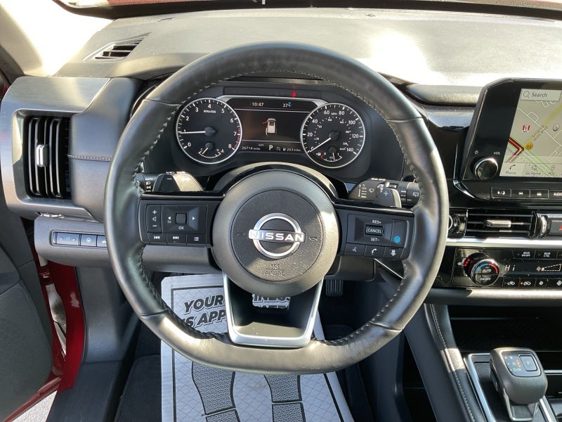 2023 Nissan Pathfinder SL