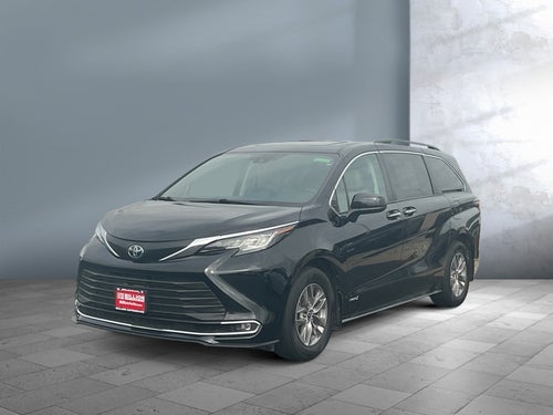 2021 Toyota Sienna XLE