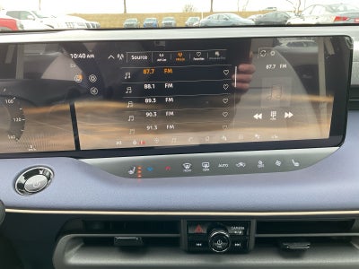 2026 Nissan LEAF Platinum+