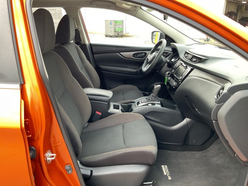 2022 Nissan Rogue Sport S