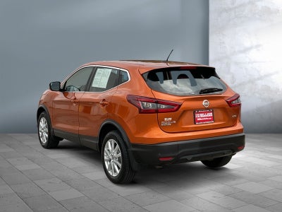 2022 Nissan Rogue Sport S